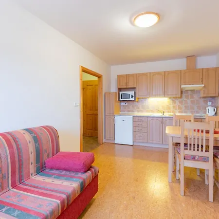 Chlustov Apartment *