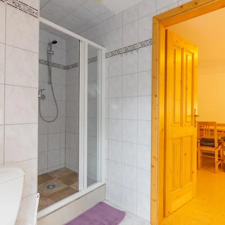 Apartment Chlustov Strazny